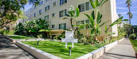 Apartment Building in Beverly Hills
