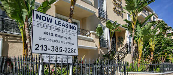 Apartment Building in Los Angeles