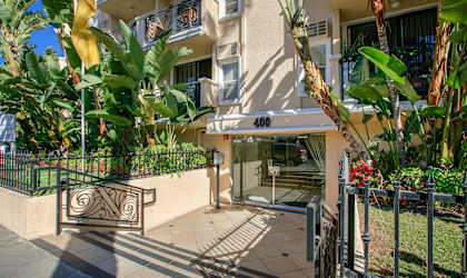 Apartment Building in Los Angeles
