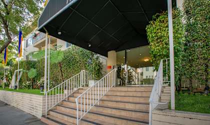 Apartment Building in Los Angeles
