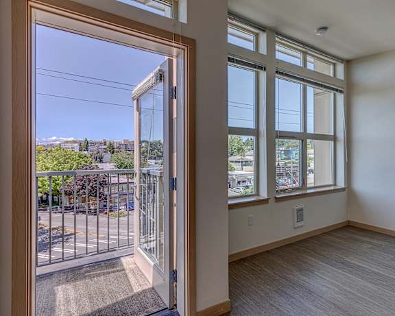 Photo Gallery Image