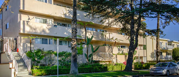 Apartment Building in Santa Monica
