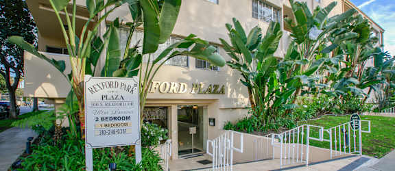 Apartment Building in Beverly Hills