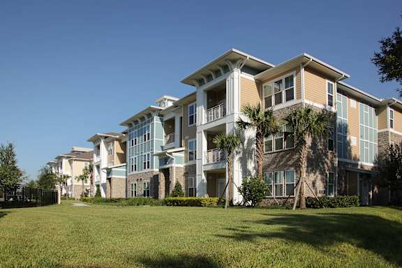 Legacy Union Square Apartments in Davenport, FL