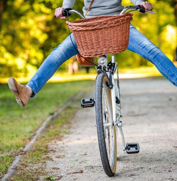 a bike is parked on the side of a trail