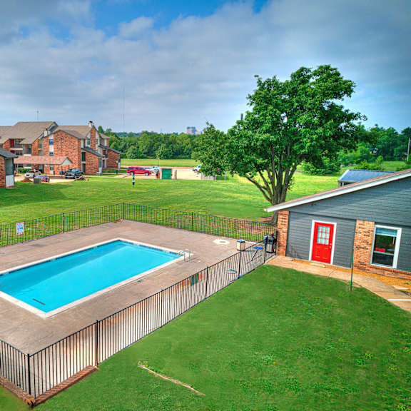 Aerial Pool View at Diamond Ridge Apartments, Oklahoma