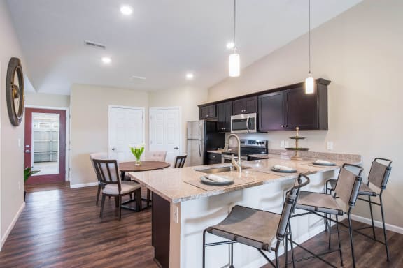 Grand Rapids MI Apartment Rentals Bayberry Chase Basswood Kitchen