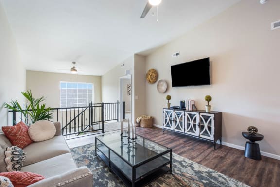 Grand Rapids MI Apartment Rentals Bayberry Chase Basswood Living To Stairs