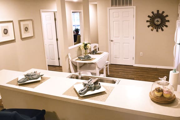 Olmsted Township OH Apartment Rentals Redwood Arbors Of Olmsted Updated Kitchen
