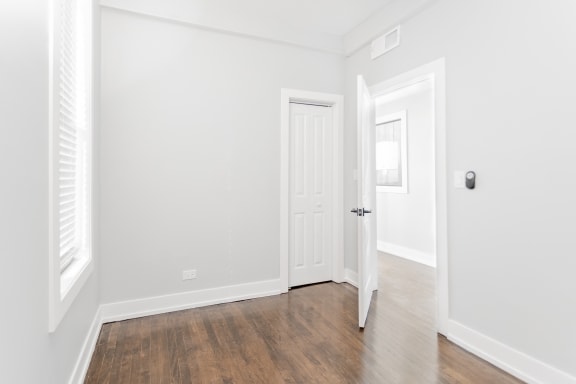 2957-N2 (Two Bedroom)