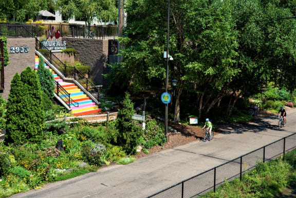 Steps to Uptown and The Lakes