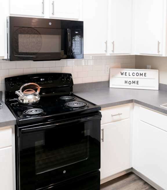 Spacious Kitchen at One Rocky Ridge Apartment Homes in Douglasville, GA