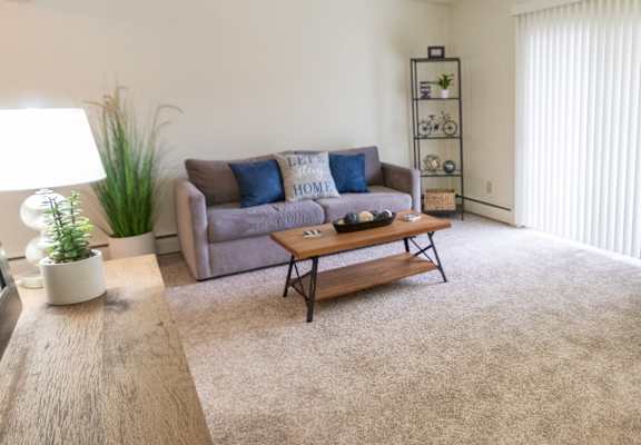 This is a picture of the living room of a 578 sq foot 1 bedroom apartment at Red Bank Reserve in Cincinnati, Ohio.