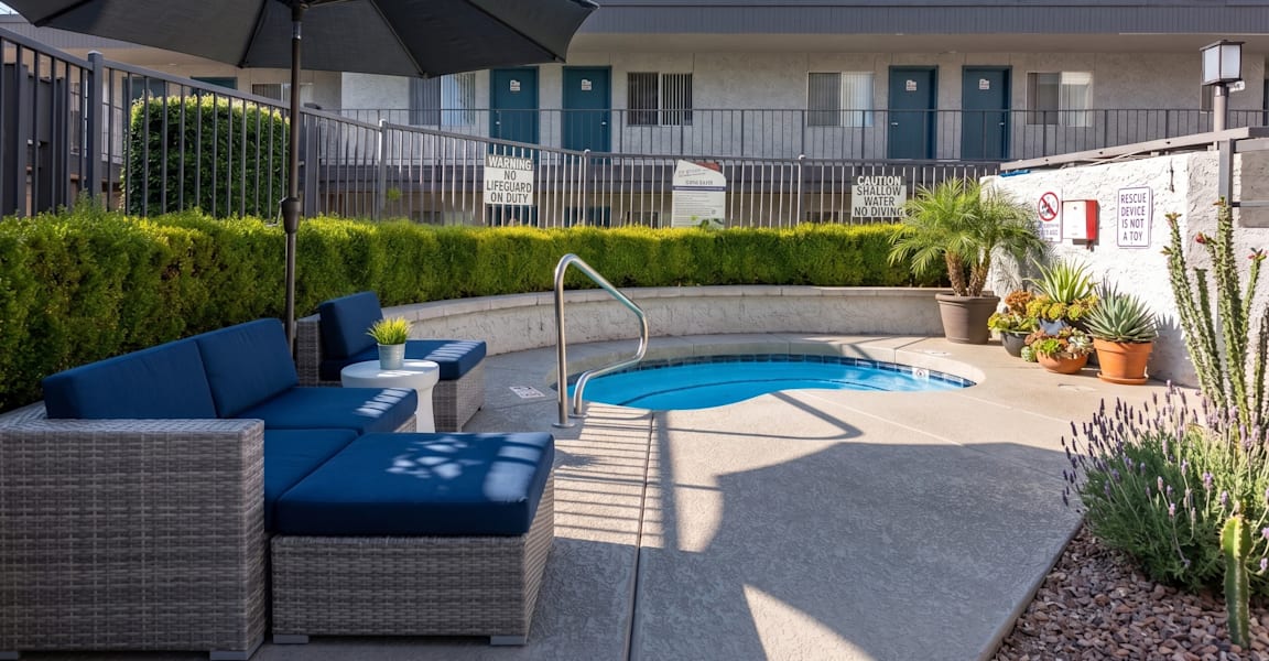 Camelback Cove Apartments in Phoenix, AZ 47 of 90