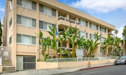 Apartment Building in Los Angeles