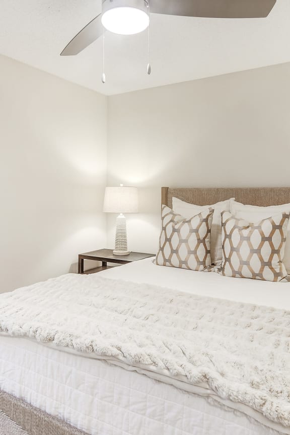 Bedroom at The Oliver Apartment Homes in Mississippi 38654