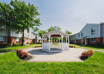 Courtyard Gazebo at Encore 99, Connecticut, 06512