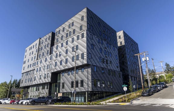 Building Exterior at Moraine, Washington, 98402