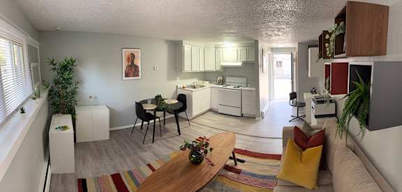 Large Living Area at Lifestyle Apartments at Syracuse, Syracuse, New York