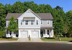 Exterior View at Brighton Townhomes in Acworth, 30102