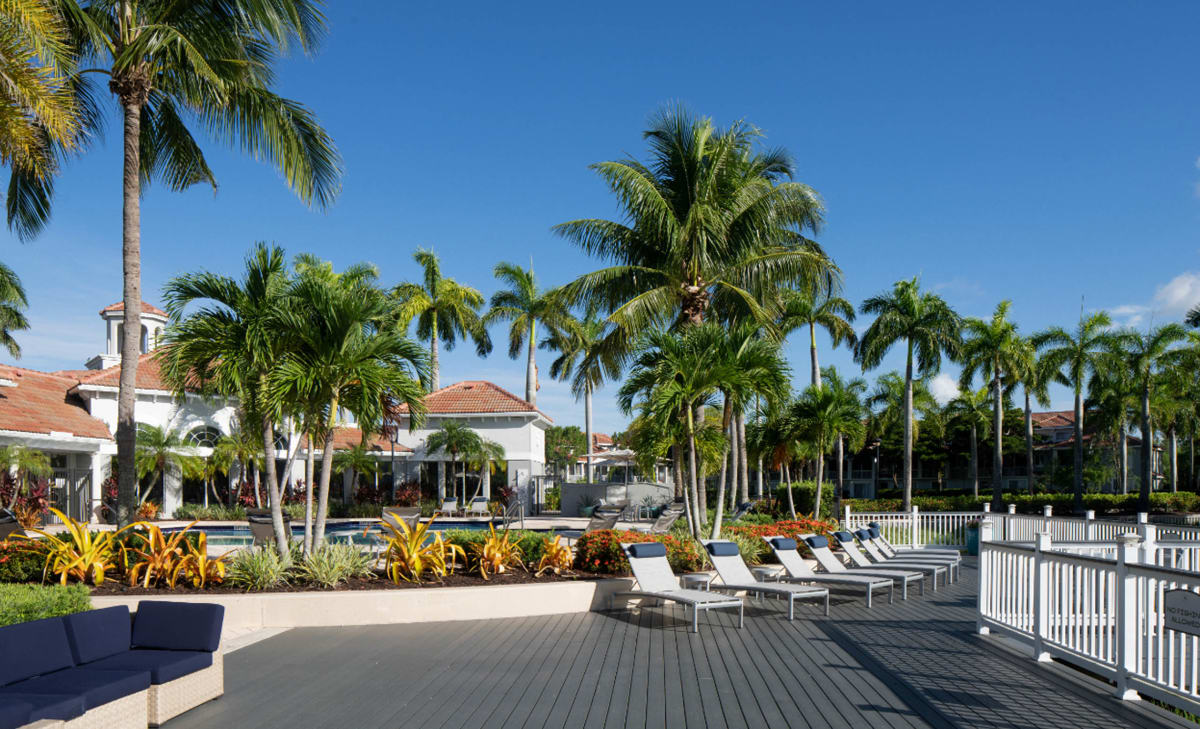 Polo Lakes poolside social deck - Wellington, FL