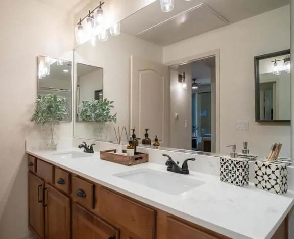 Desert Parks Vista Double Vanities with Full Size Mirror