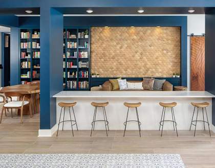 Lounge with Private Pocket Seating