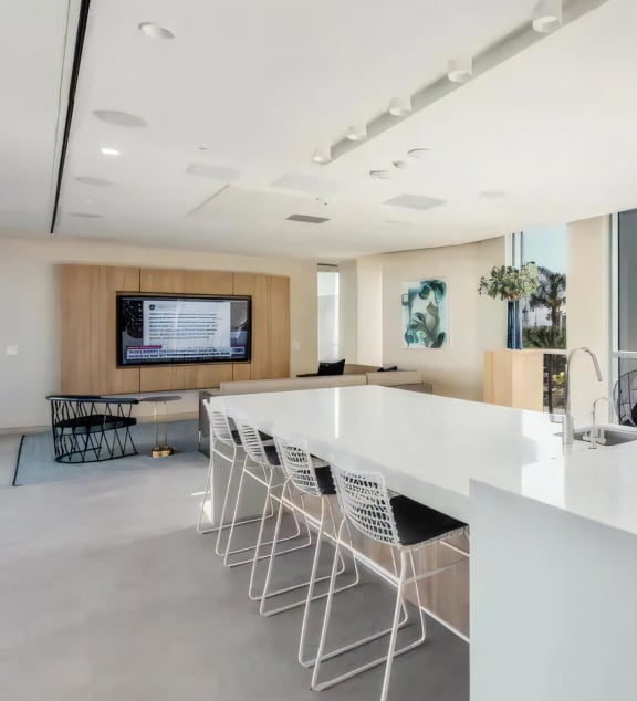 Community Lounge with Ocean View
