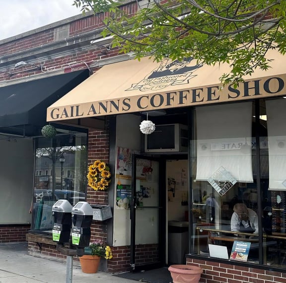 Arlington 360 Neighborhood Gail Anns Coffee Shop