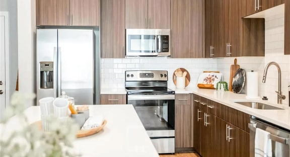 Large Kitchens with Ample Counter Space