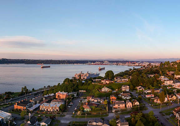 A cityscape view of Seattle, Tacoma along the waterfront