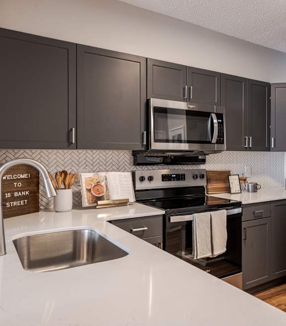 Lots Of Cafes And Bars Nearby at 15 Bank Apartments, White Plains, NY, 10606