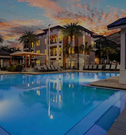 Resort-style swimming pool - Nona Park Village Apartments