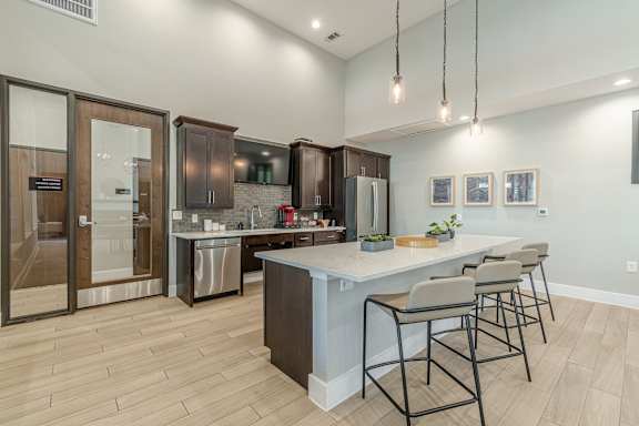 Garages at Woodway Village, Texas, 78744