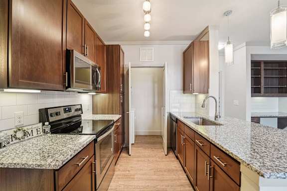 Bright Kitchen at Kings Landing, Kingwood, 77339
