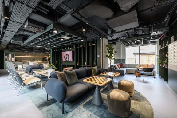 the lobby at 353 sacramento street