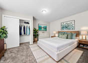 Thumbnail 1 of 17 - Classic Bedroom at Signature Collection, Tuscaloosa, 35405