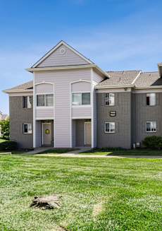 Exterior view at Eastwood Crossings in Kansas City, Missouri