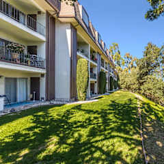 exterior of apartments and lawn at Posada East Apartments, California, 94949