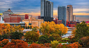 a view of the skyline in the fall