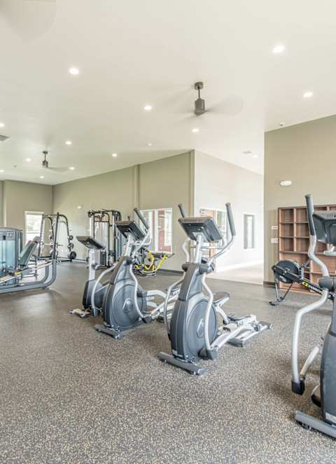 Exterior Building at Lakeside Pointe Apartments & Townhomes, Pearland, TX, 77584