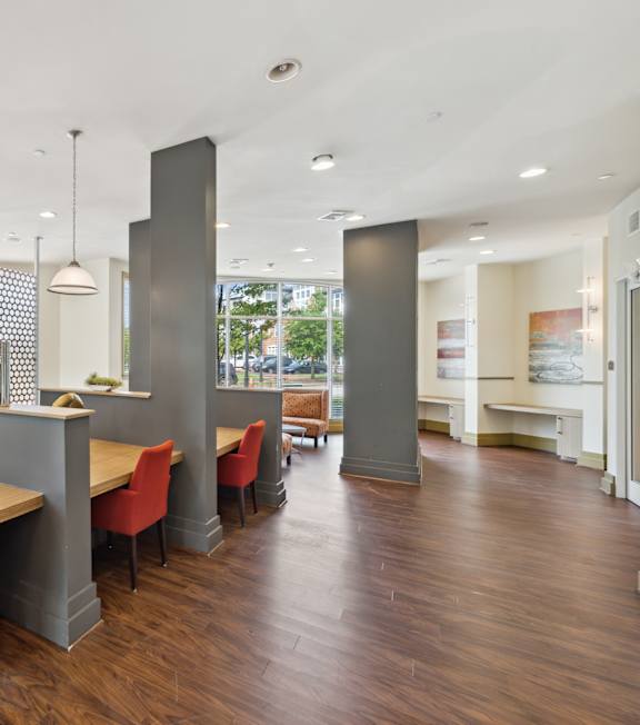 Social lounge at Westchester at the Pavilions in Waldorf MD