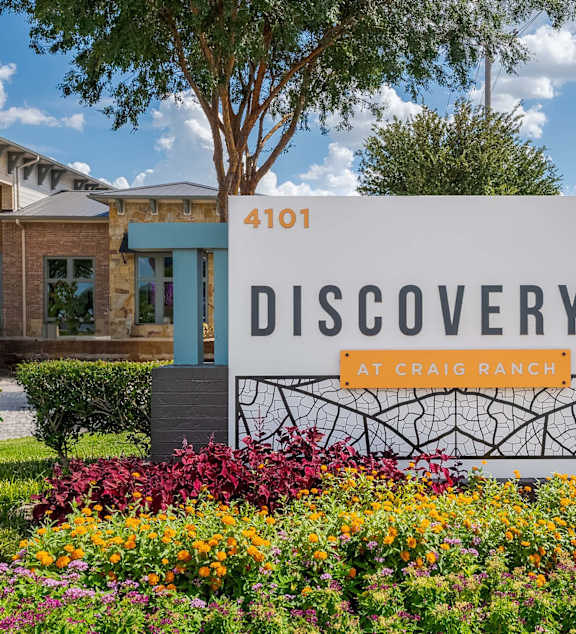 Signage at Discovery at Craig Ranch, McKinney