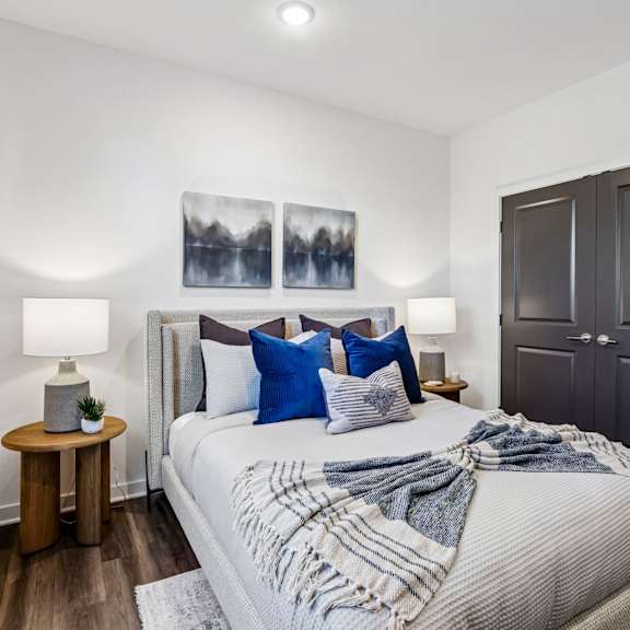 Large Bedroom at Heritage on Hover Apartments, Colorado