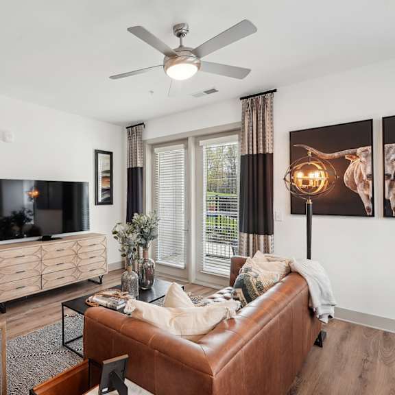 Living at Vintage Raleigh West Apartments, Raleigh, NC