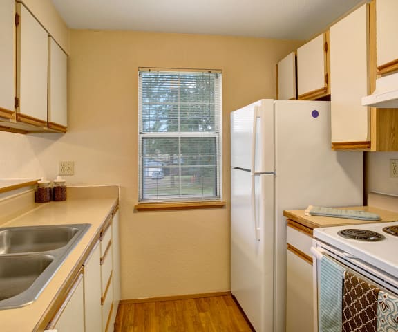 Heron View Kitchen Apartments in Kenmore, WA