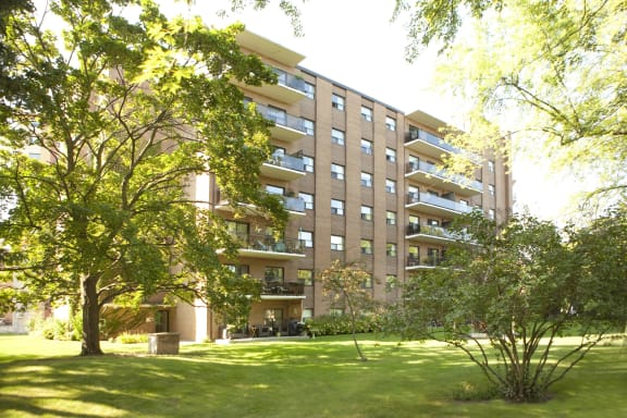 the building in which the apartment is located