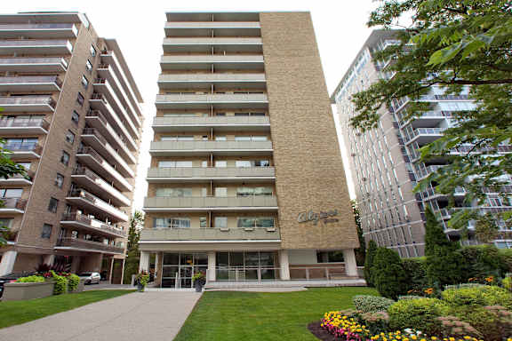 the building in which the apartment is located