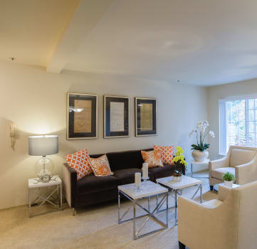 Windsong Living Room Apartments in Issaquah, WA