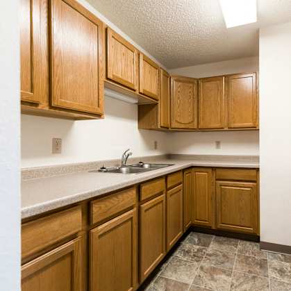 Arbor 406 Apartments | 1 Bdrm - Kitchen